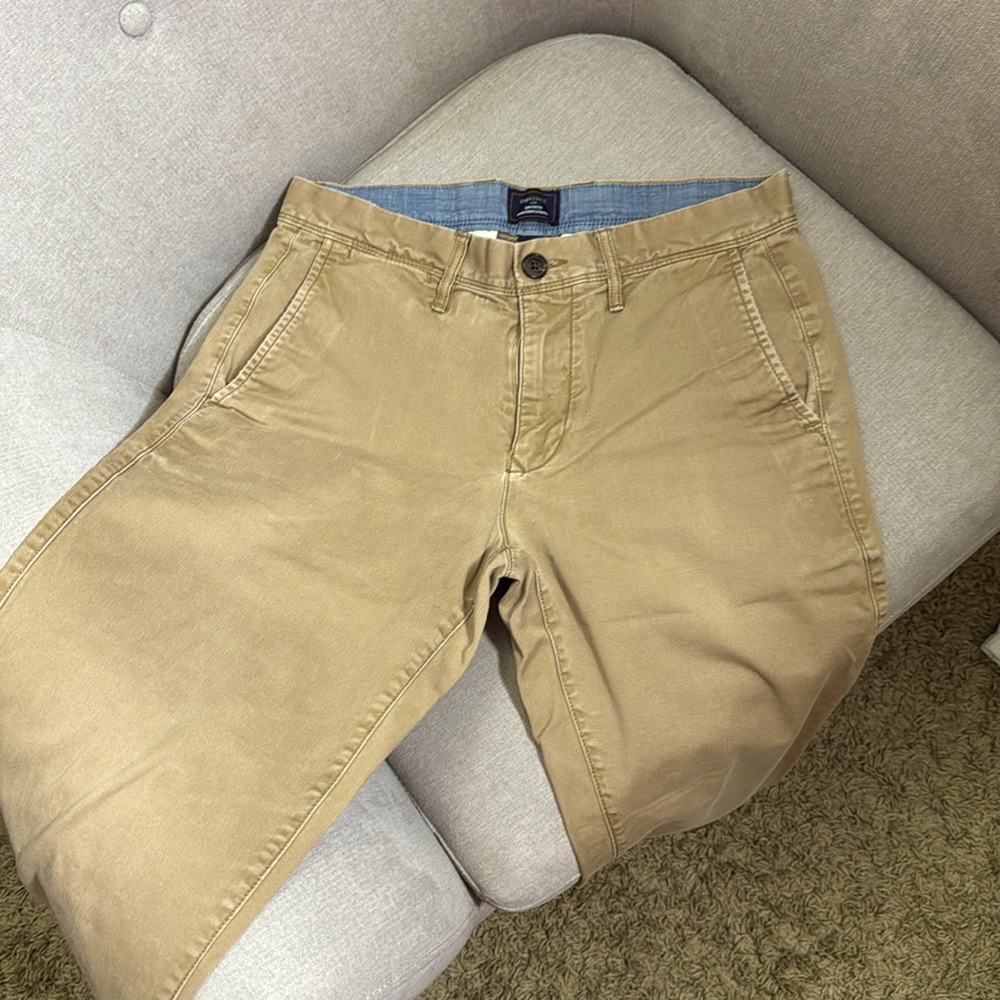 Gap khakis Men